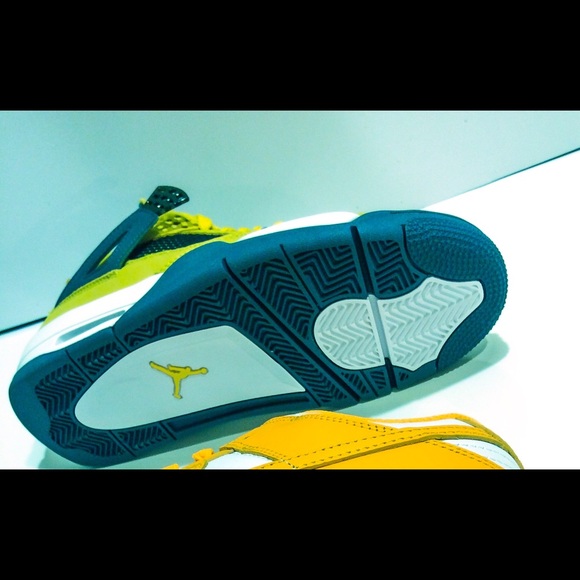 Sold :) Air Jordan Retro 4 ‘Lighting’ 10M/W11.5 - Picture 2 of 6